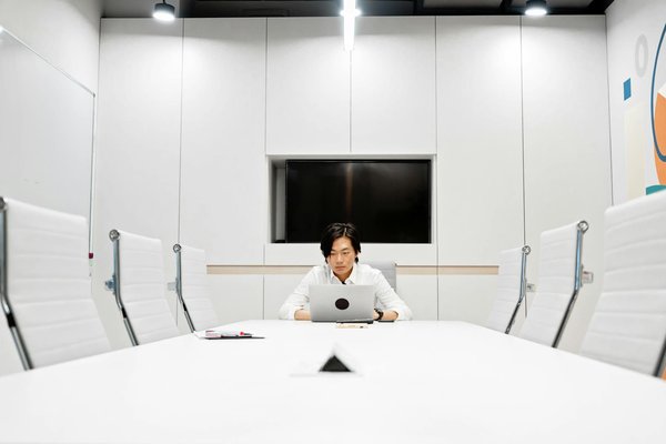 Fostering Collaborative Creativity: Leveraging Open-Source Technologies in a Cambridge Research Lab